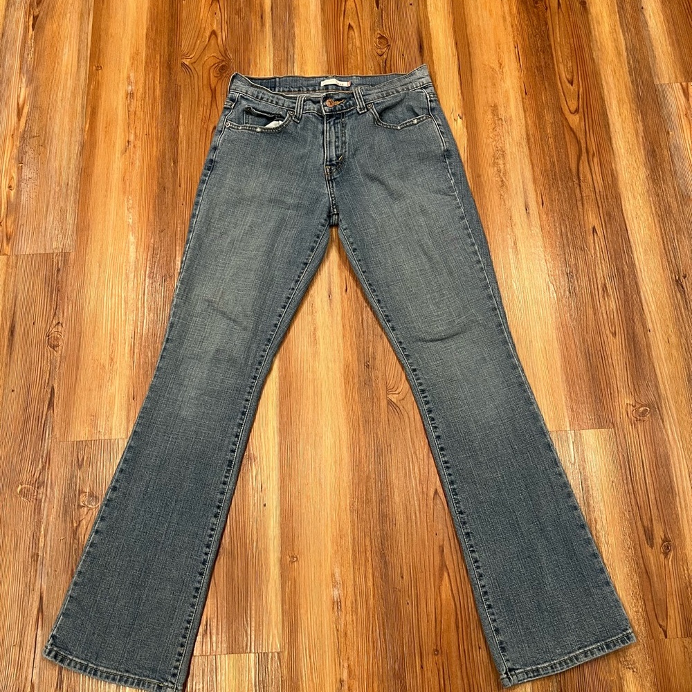 Women’s Levi’s bootcut jeans